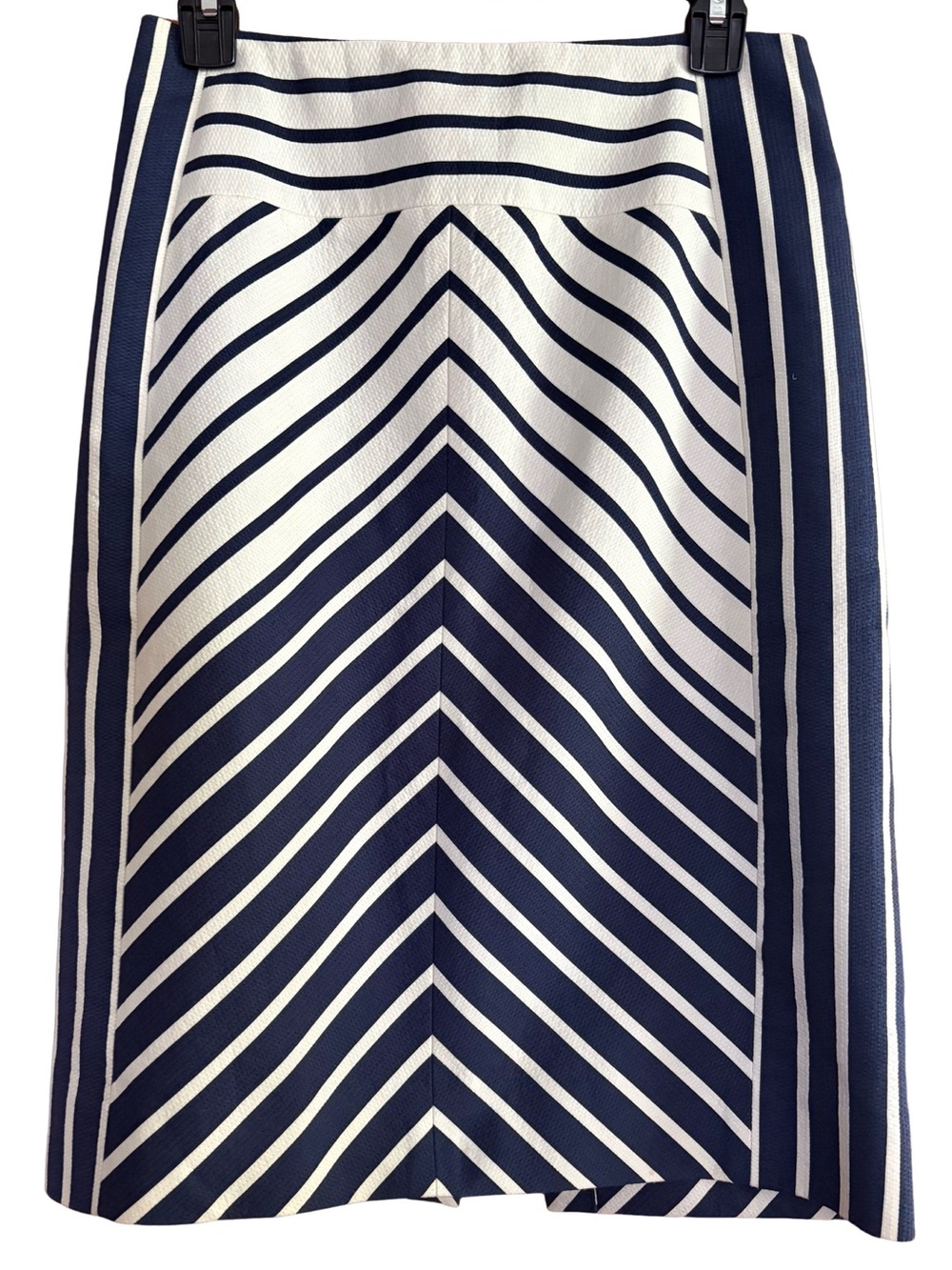 J.Crew navy and white pencil skirt chevron stripe pattern Size 2